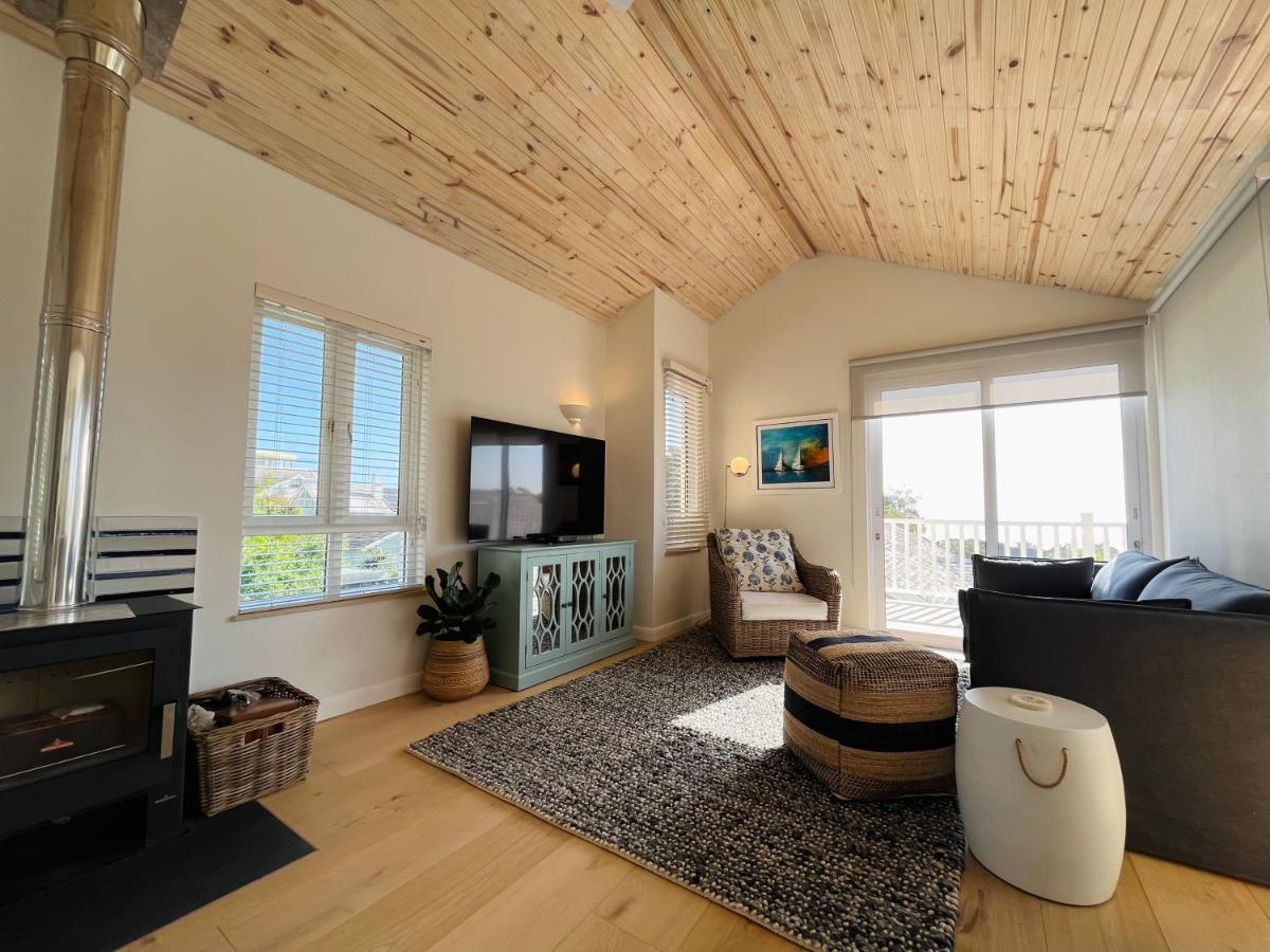 Moonshine - Two Bedroom House With Inverter Кейптаун Екстериор снимка